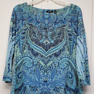 Women's Apt. 9 3/4 Sleeve Sweetheart Top Blue Paisley with Copper studs Size 1X